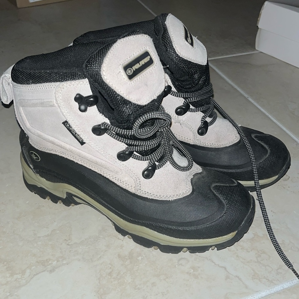 Polaris Thermolite insulated hiking boot, size 8, leather upper
